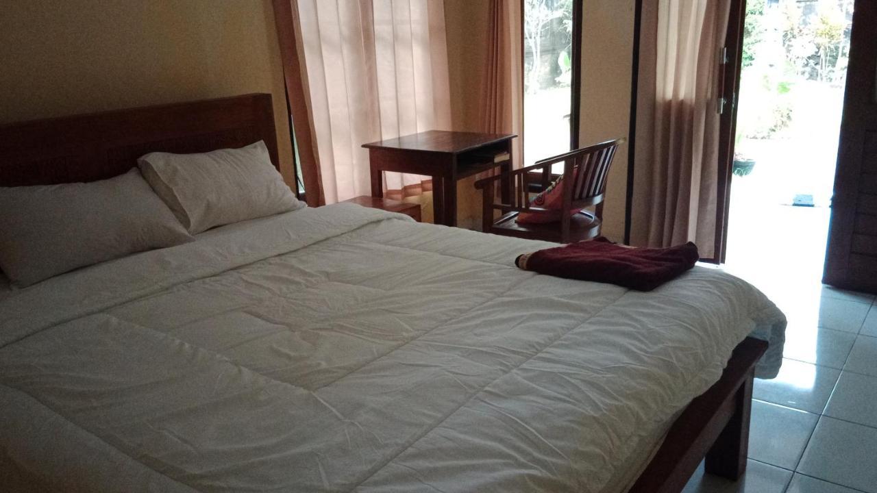 House Market Sidemen  Luaran gambar