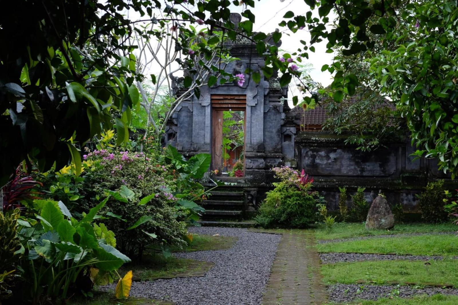House Market Sidemen  Bilik gambar