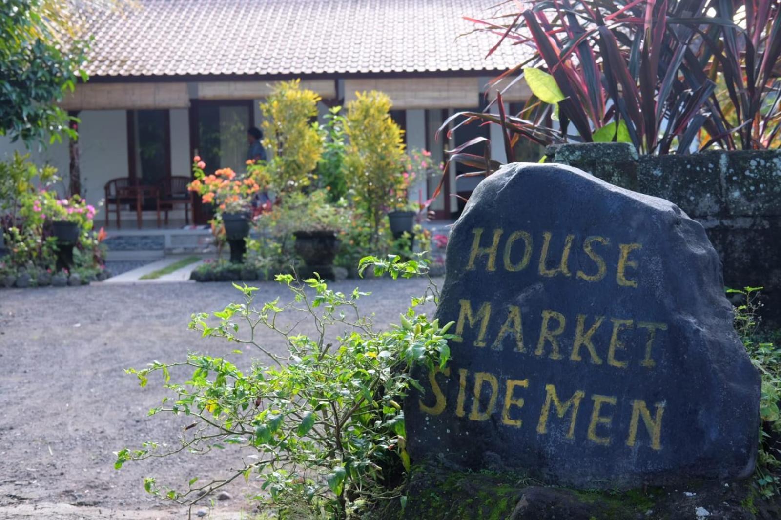 House Market Sidemen  Bilik gambar